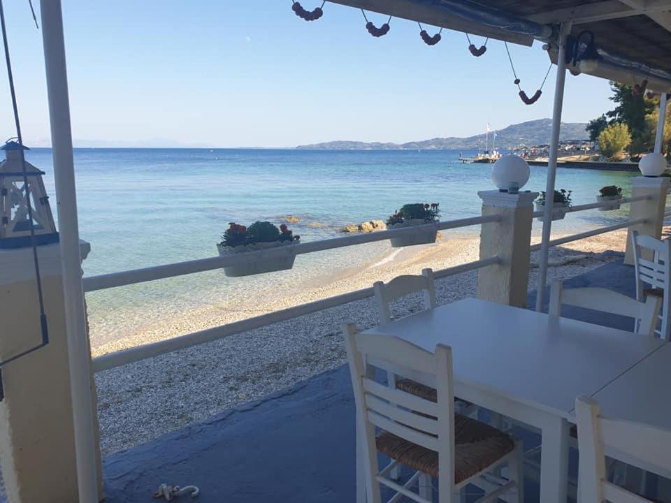 Ionian Mare Aparthotel Agios Ioannis Peristerion Buitenkant foto